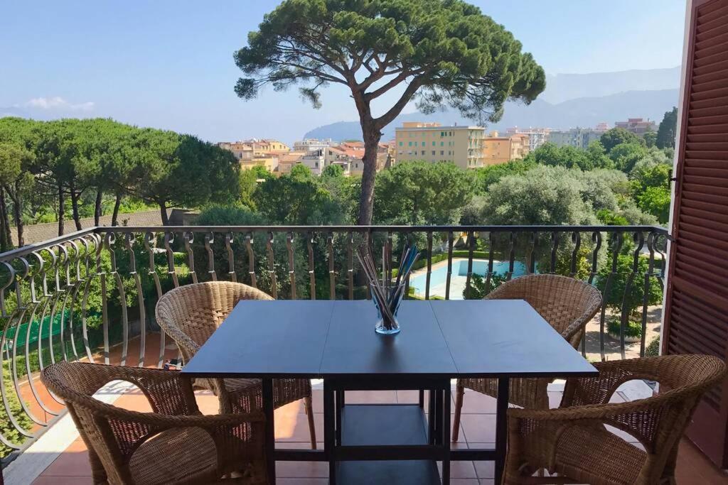 Cozy Sorrento Apartment Екстер'єр фото